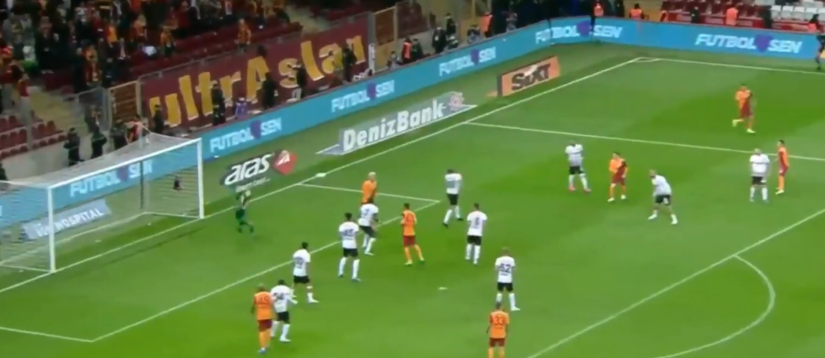 Moruțan, gol superb în Galatasaray - Gaziantep