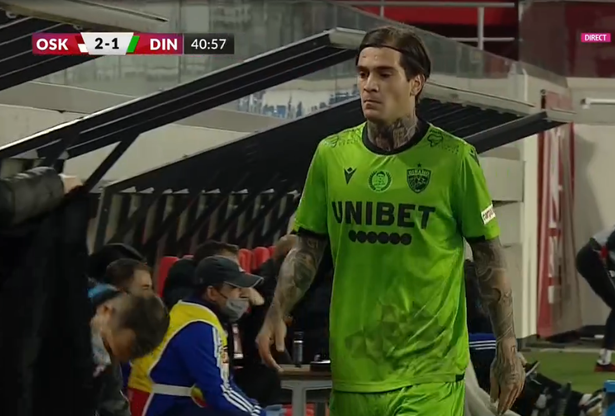 N-a înțeles nimic! Rednic a scos un jucător înainte de pauză, iar reacția acestuia spune totul