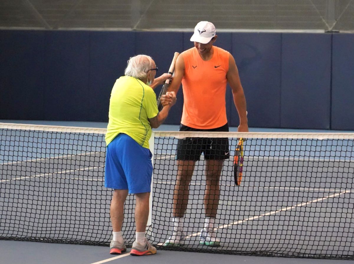 Rafael Nadal - Leonid Stanislavskyi (97 de ani). „Meci” inedit: cel mai vârstnic jucător activ a vizitat academia spaniolului