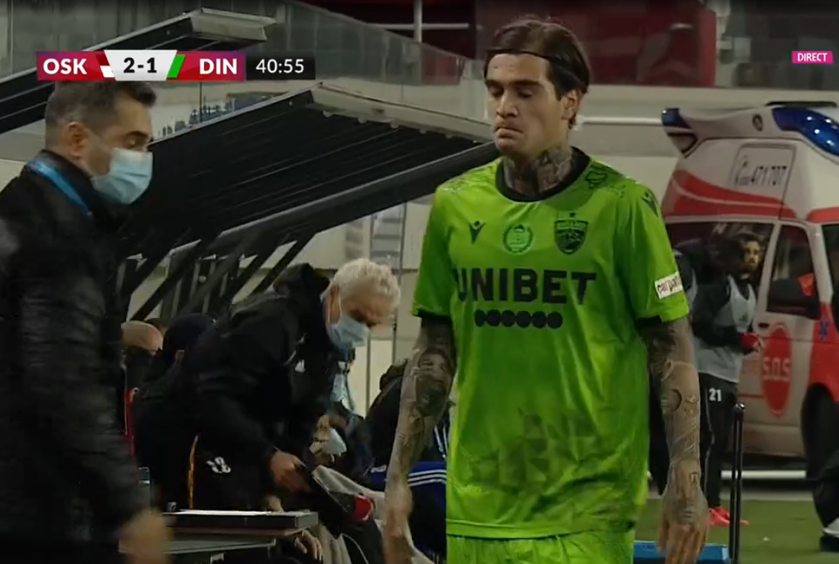 N-a înțeles nimic! Rednic a scos un jucător înainte de pauză, iar reacția acestuia spune totul