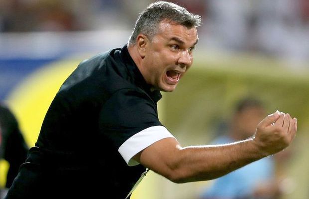 „Ne mâncau liliecii și șobolanii, apoi a venit Olăroiu” » Cum a revitalizat Oli un club de tradiție al României