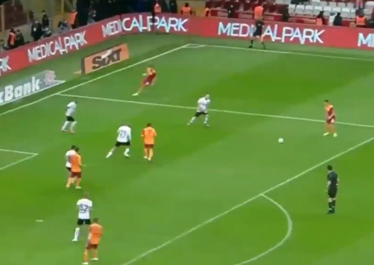 Moruțan, gol sublim pentru Galatasaray: „O lovitură superbă”