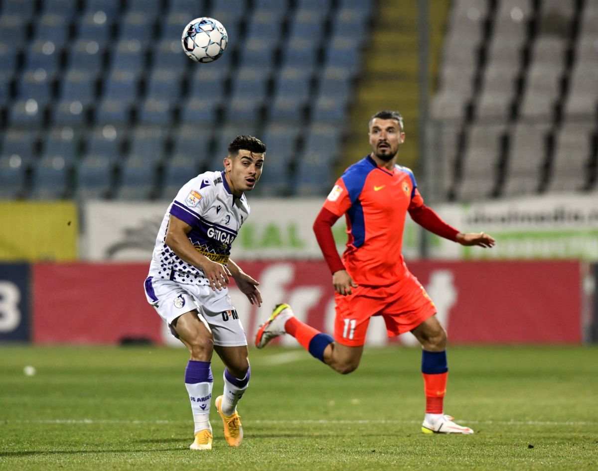 Greșeală de arbitraj în FCSB - FC Argeș: „Trebuia acordat penalty”
