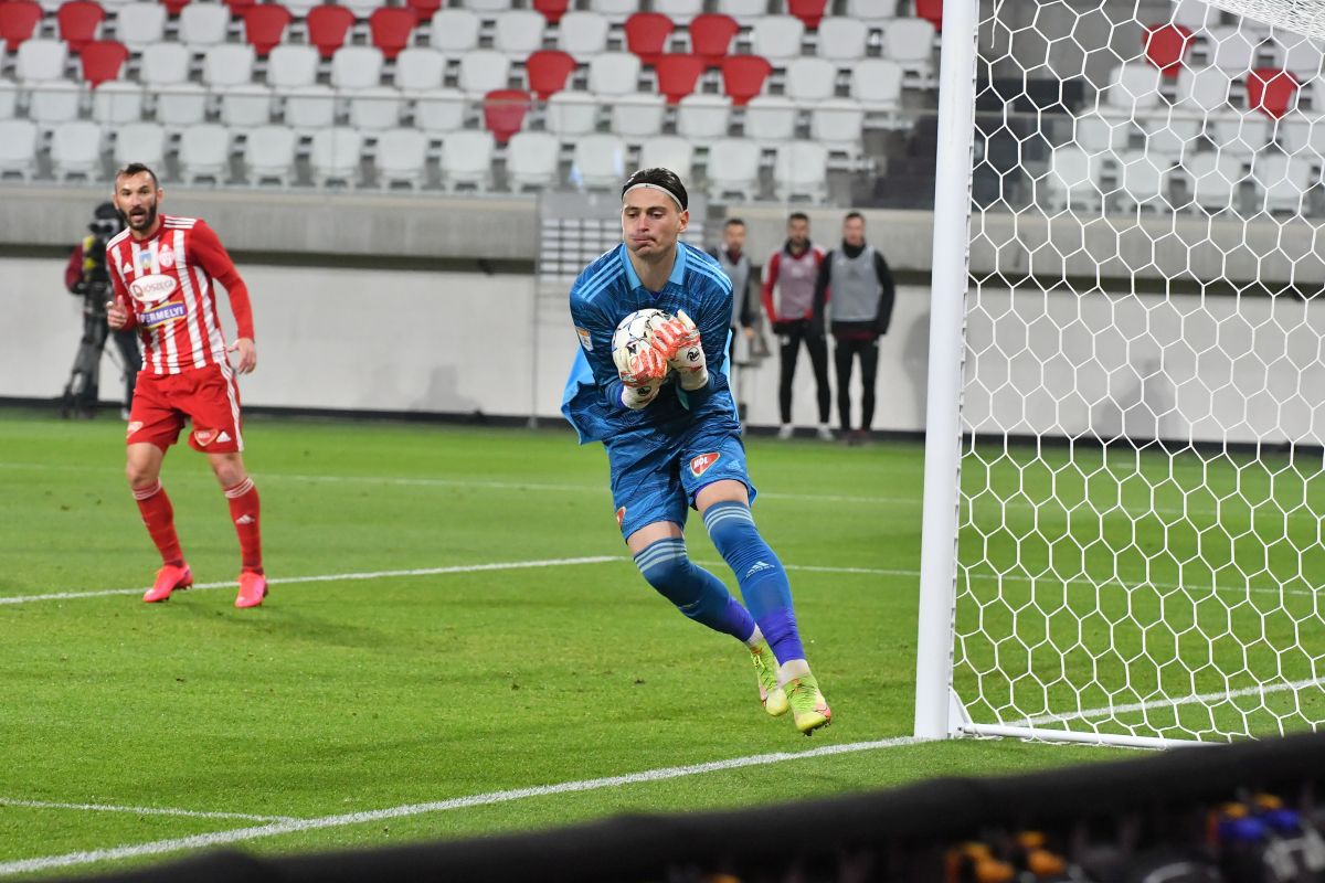 „Ar fi fost mai potrivit” » Un nume mare din istoria lui Dinamo, cerut în locul lui Mureșan