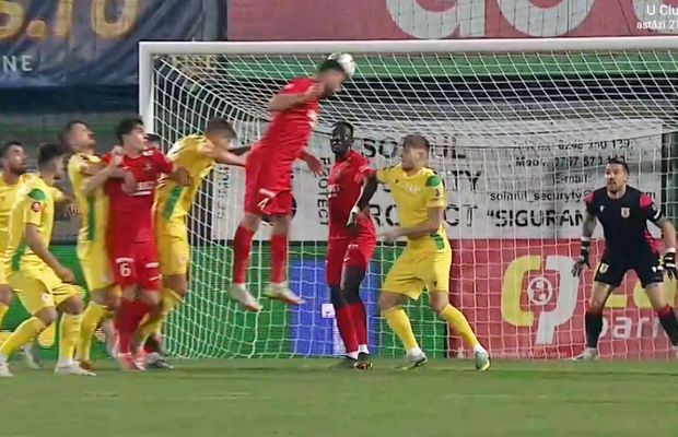 CS Mioveni - Hermannstadt 0-2 » Sibienii câștigă după 4 etape și suflă în „ceafa” Craiovei!