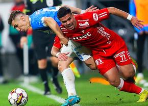 Ședință între patron și antrenor la un club de tradiție din Liga 1: „Antrenorul plătește, nu poți să dai afară 25 de jucători”
