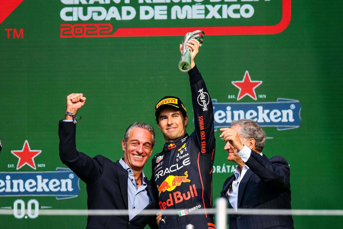 Max Verstappen scrie istorie după MP al Mexicului: peste Schumacher și Vettel! Rezultatul cursei + Schimbare în clasamentul piloților