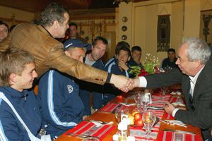 Fostul conducător din Liga 1 și-a amintit cum Gigi Becali „a alergat după noi prin București”: „Le-a promis jucătorilor câte 10.000 de euro la victorie!”