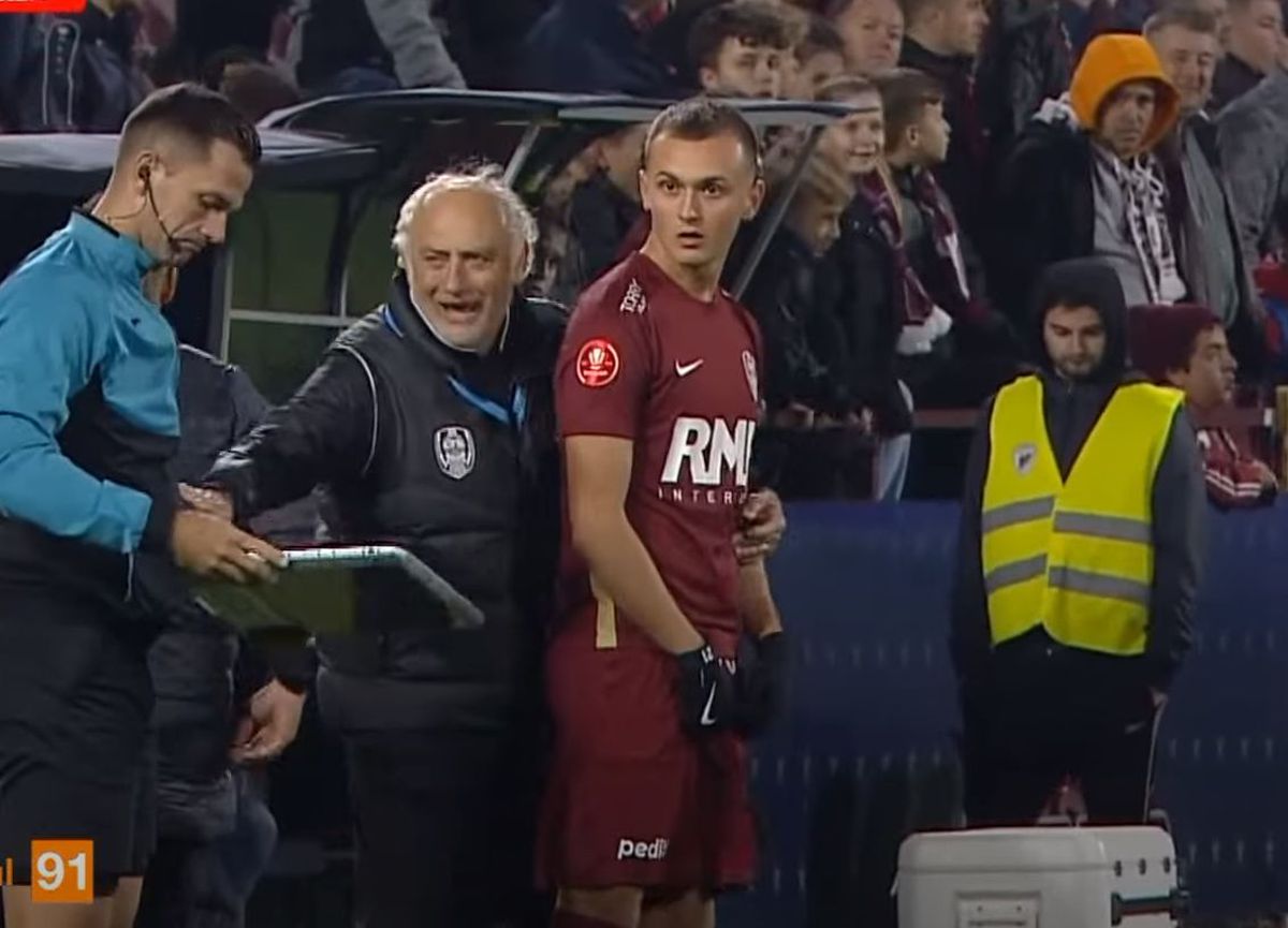 Luca Mihai cu mănuși la CFR Cluj - Farul