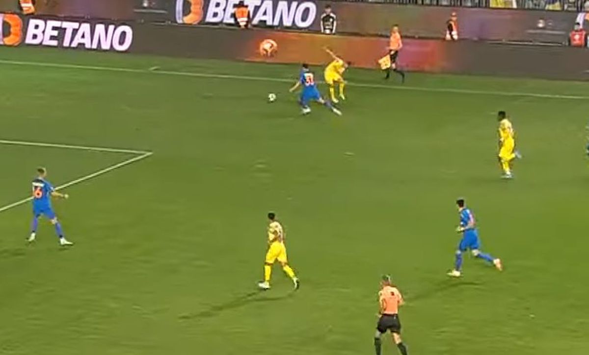 Faza din Petrolul - FCSB care l-a înfuriat pe Panduru: „Ăștia suntem. Șmecheria o știm”