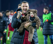 Vasile Mogoș, cu copilul la CFR Cluj - Farul