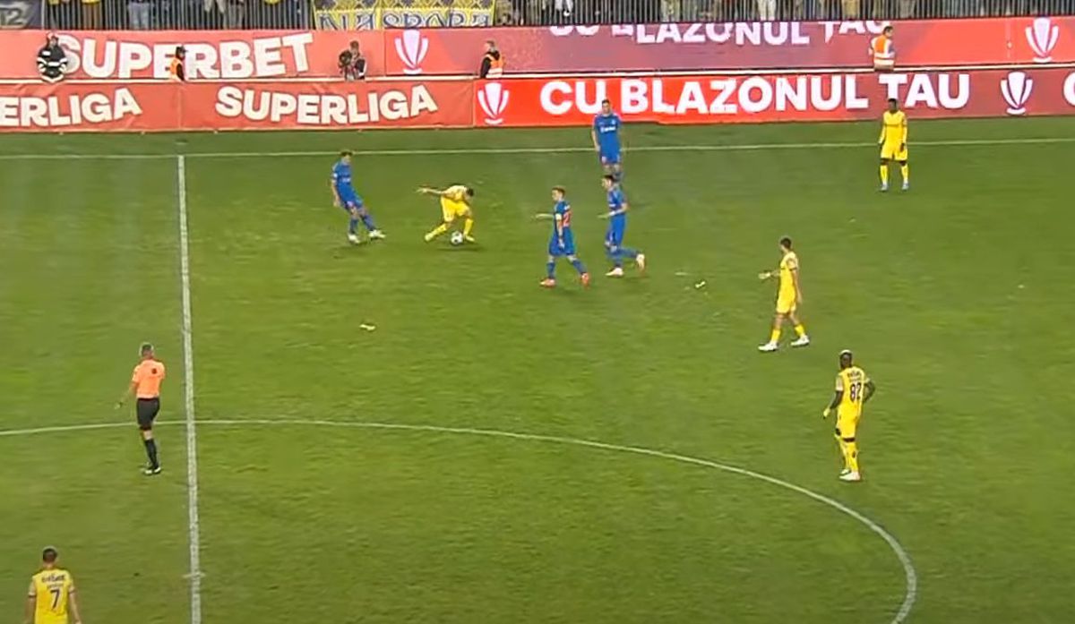 Faza din Petrolul - FCSB care l-a înfuriat pe Panduru: „Ăștia suntem. Șmecheria o știm”