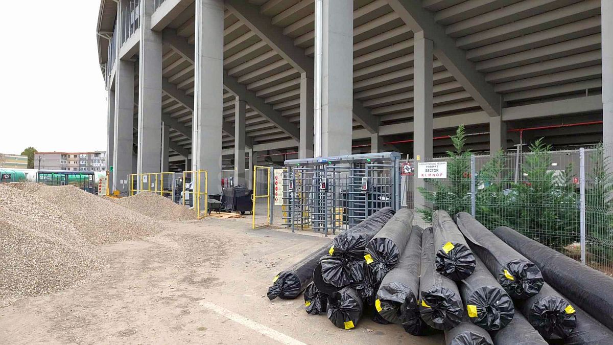 Imagini spectaculoase: stadionul de 14 milioane din SuperLigă aduce a câmp de luptă!