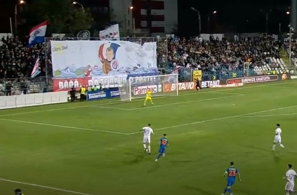 Scenografie dedicată lui Dorinel Munteanu la Oțelul - FCSB: „Băăă... dă-te, bă, la o parte!”