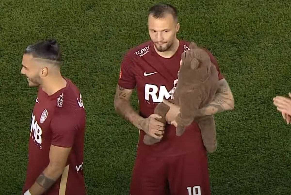 Vasile Mogoș, cu copilul la CFR Cluj - Farul