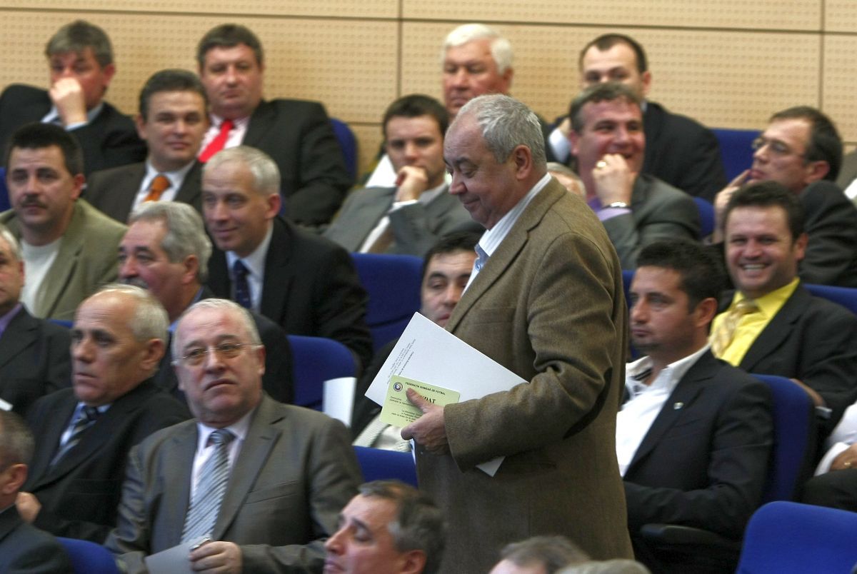 Președintele din timpul Cooperativei a numit echipa cu cel mai puternic lot din Superligă: „Tinerețe, valoare...” + pune naționala în gardă: „Nu ne mai ține și de data asta”