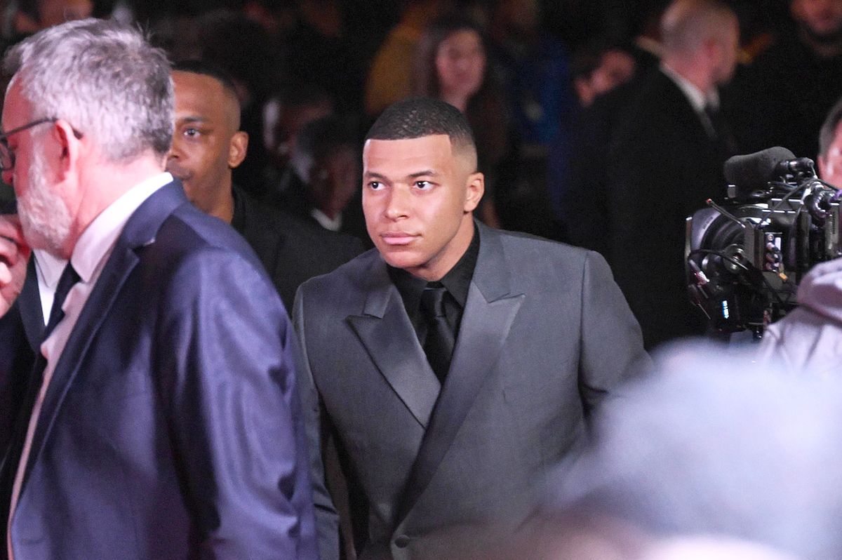Reacția lui Mbappe, după ce Lionel Messi a devenit „Balon de Aur”. În vară spunea: „Cred că merit să îl câștig, da”
