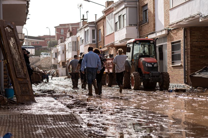 Așa arată acum Utiel, primul oraș lovit de furtuna DANA // FOTO: Imago