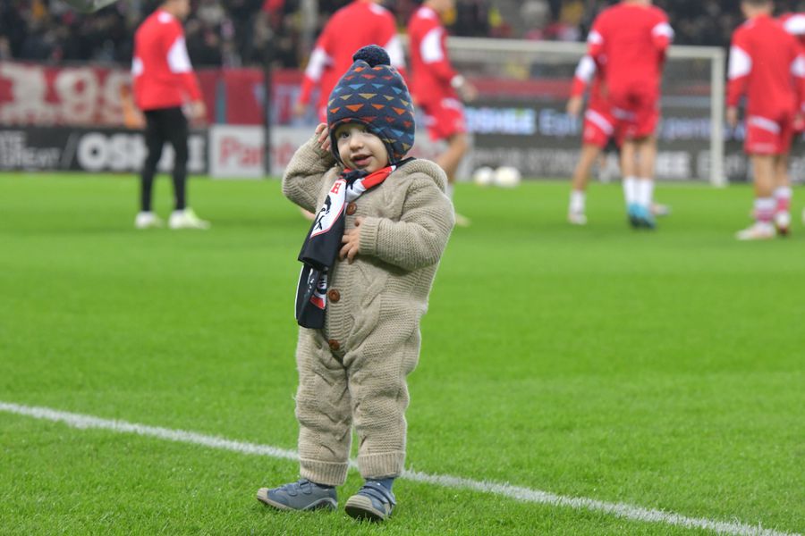 7 momente inedite surprinse de GSP la derby-ul Dinamo - FCSB » Gestul lui Darius Olaru de după accidentare și ironia supremă de la tribuna 1