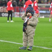 Pui de „câine”, cu puțin timp înaintea fluierului de start din Dinamo - FCSB. Foto: Cristi Preda, GSP