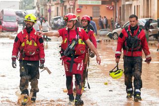 Mărturia fostului dinamovist care joacă în Spania, aproape de prăpădul din Valencia: „E înspăimântător, încă se caută persoane” » Dimensiunea dezastrului: „Așa mi-au spus colegii de echipă”