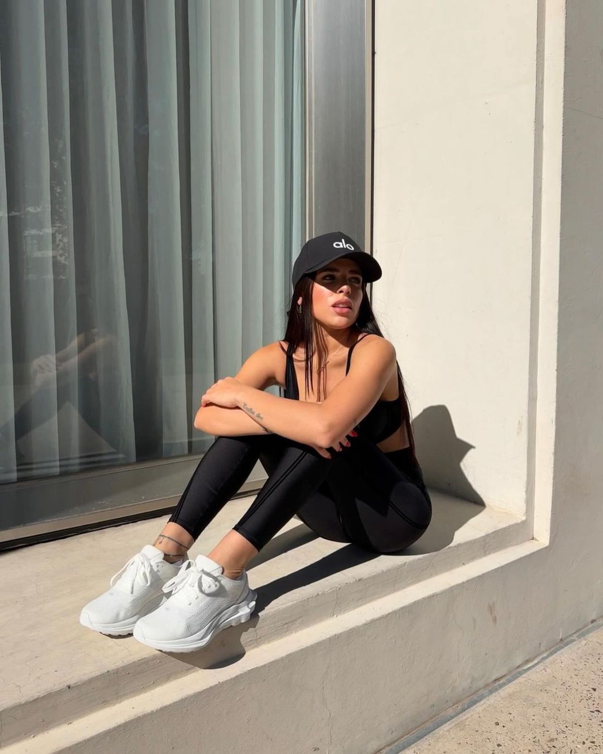 Călătorește 11.000 de km pentru a petrece Revelionul alături de unul dintre cei mai în formă fotbaliști ai campionatului » Se despărțiseră în urmă cu două luni