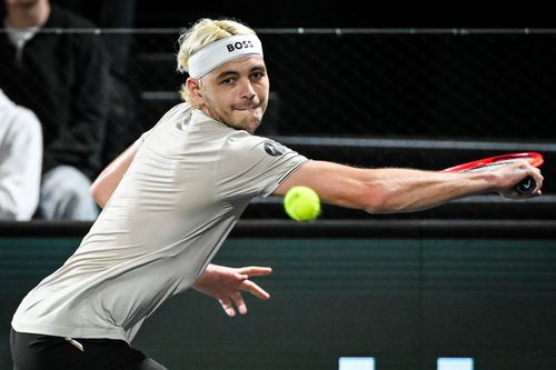 Taylor Fritz în acțiune la Masters-ul 1000 de la Paris Foto: Imago