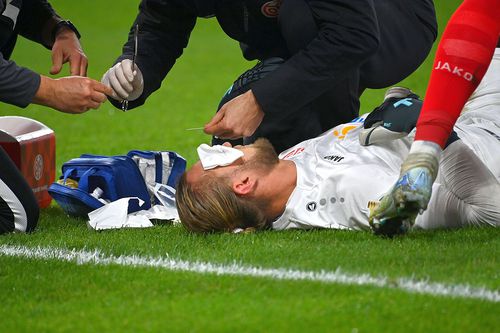 Robin Zentner a fost lovit de Harry Kane // foto: Imago Images