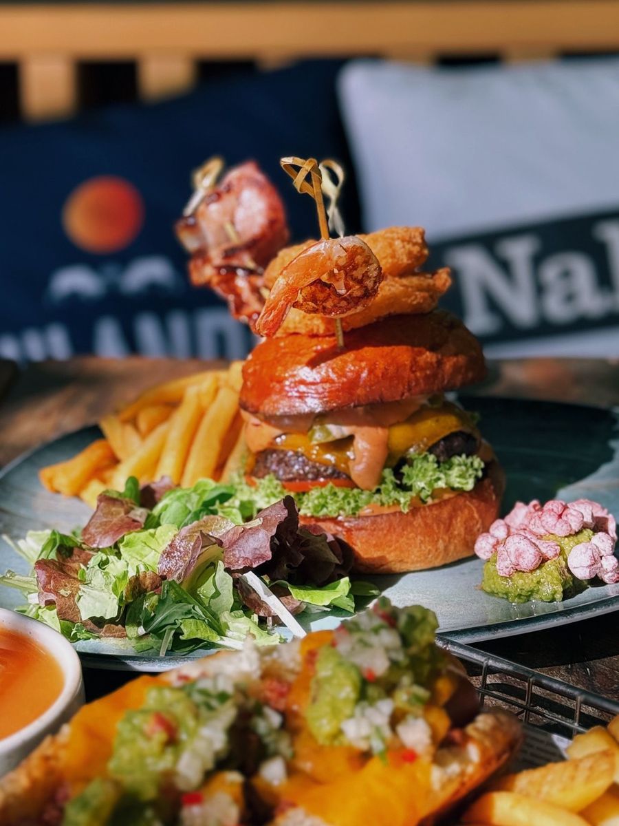 Naked Kitchen & Beach Bar – Experiența ta de eveniment relaxat, cu vibe de beach bar, chiar în centrul Bucureștiului