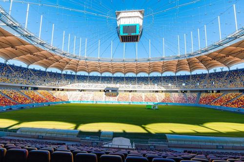 Federația Română de Fotbal a anunțat că a depus candidatura pentru organizarea finalei Europa League din 2028 sau 2029. Aceasta ar urma să se joace pe Arena Națională.