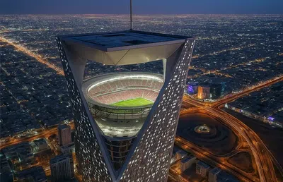 Farsa anului! 50 de milioane de oameni s-au păcălit cu stadionul suspendat » Imagini SF: cum ar fi arătat arena făcută cu inteligența artificială