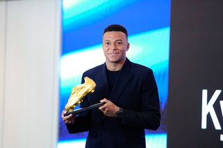 Mbappe a primit „Gheata de Aur” și a declarat: „Vreau să rămân la Real mulți ani”