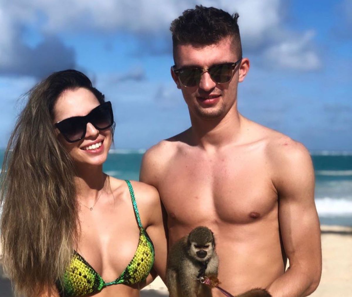 GALERIE FOTO Iubitele lui Coman și Tănase au incendiat plajele din Caraibe!