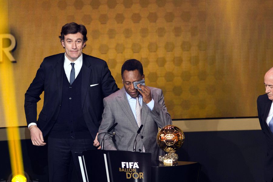 France Football s-a înclinat în fața „Regelui” » De câte ori ar fi cucerit Pelé Balonul de Aur