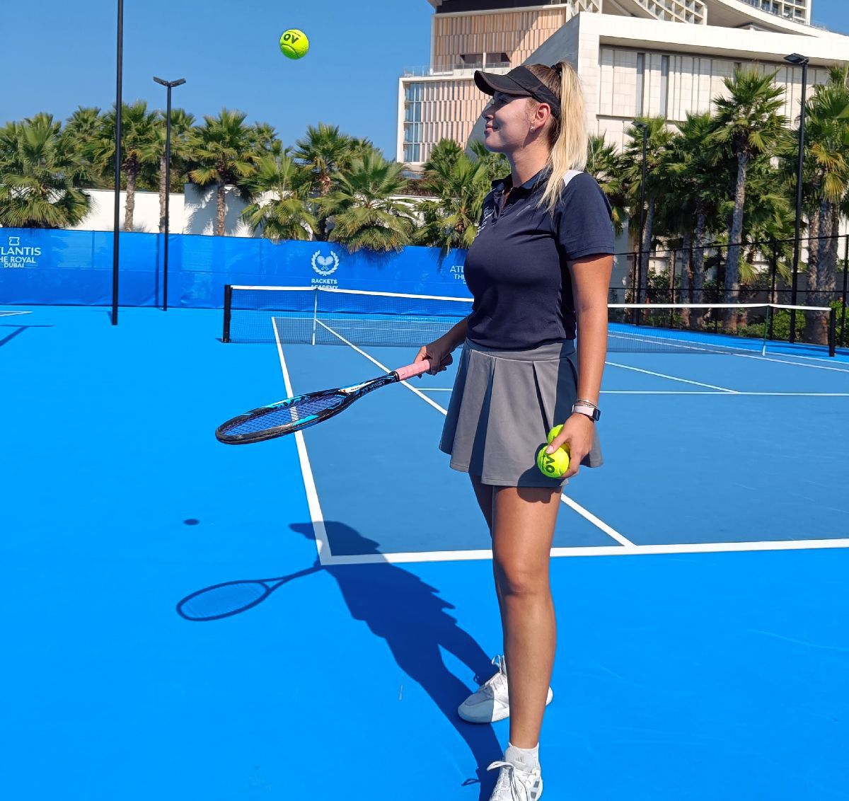 Ana Maria Gavrilovici - imagini cu una dintre cele mai tinere antrenoare de tenis din România