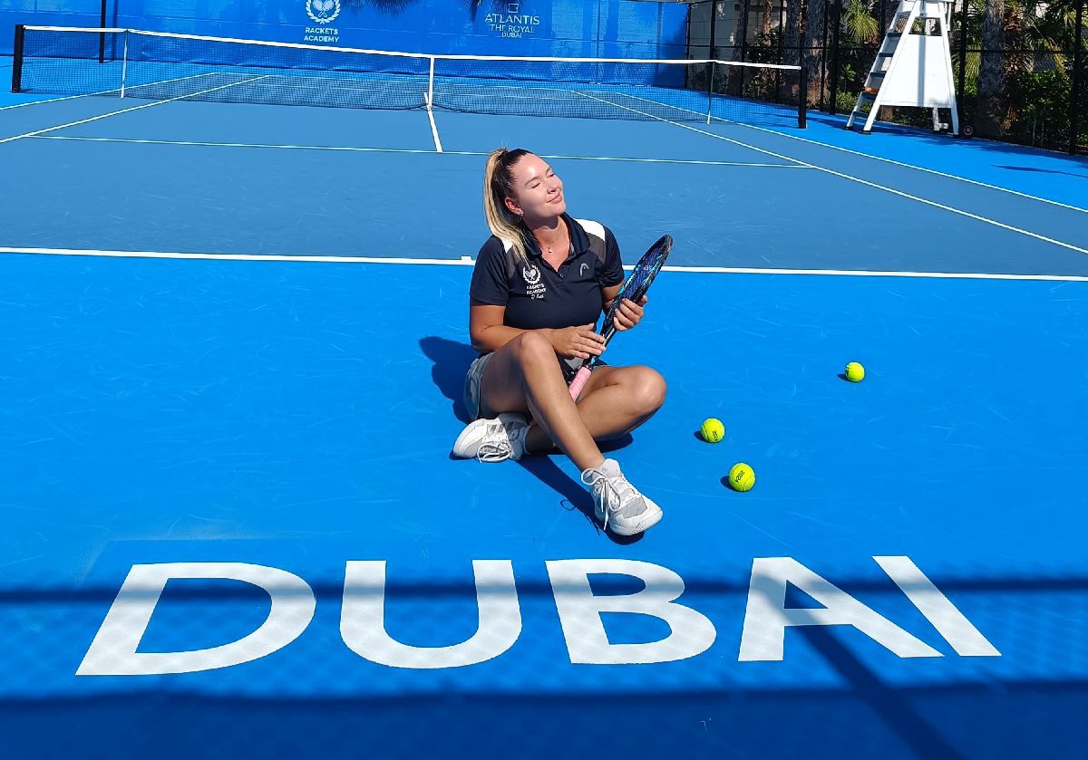 Concluziile antrenoarei din România după 3 luni în Dubai: „N-au preconcepții, nu te judecă după religie sau țara din care vii” » Întâlnire top class cu Djokovic: „A fost fascinant să văd asta la el”