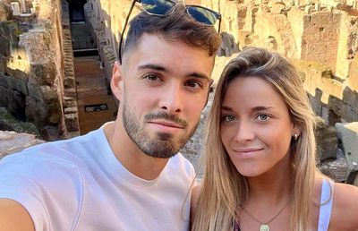 Cu iubita într-o vacanță de vis » Cum uită de probleme vedeta de la Dinamo