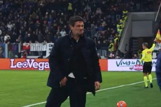Grimasa lui Chivu cu Atalanta: „Am făcut întindere!” » Camera DAZN a urmărit showul antrenorului de la Inter