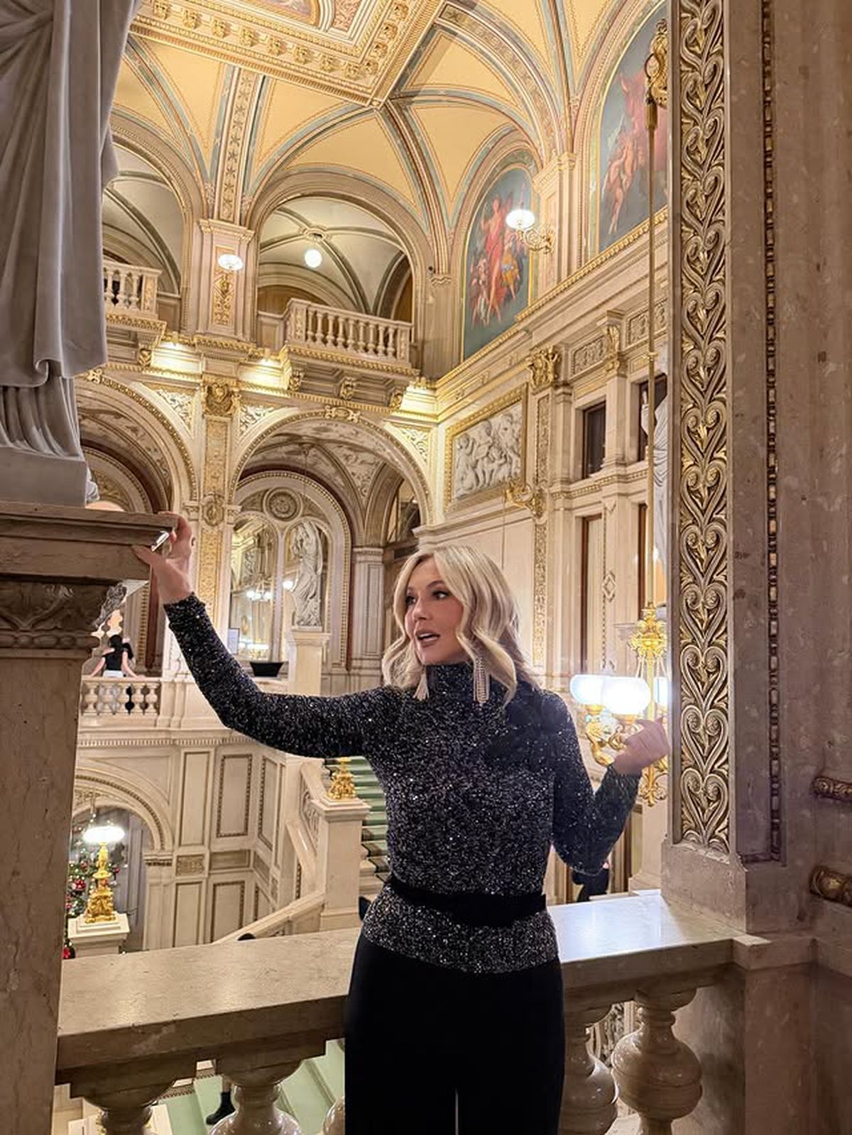 Românca Anastasia Soare are o avere de 800 de milioane de dolari, iar David Beckham i-a transmis un mesaj: „Te iubim”