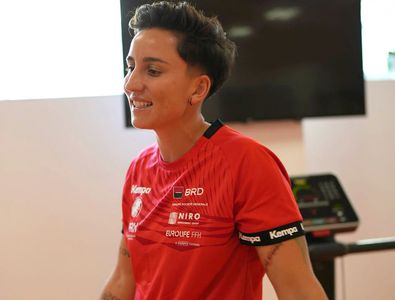 Căpitanul naționalei de handbal feminin și-a băgat banii într-o investiție neașteptată: „Dublu sau triplu în 5 ani!”